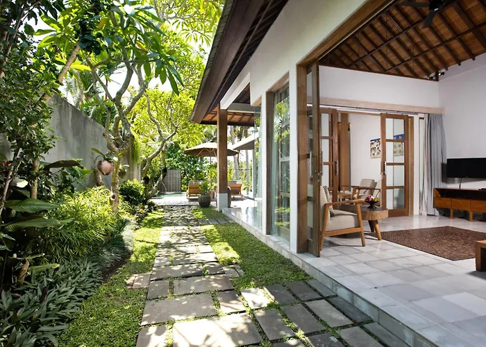 Villa Kayu Lama